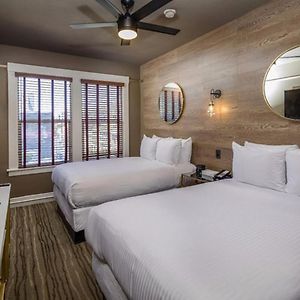 Double Room Two Double Beds Non-Smoking